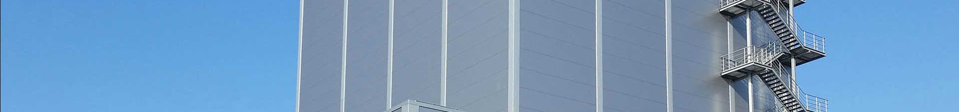 Ein imposanter Panelbau